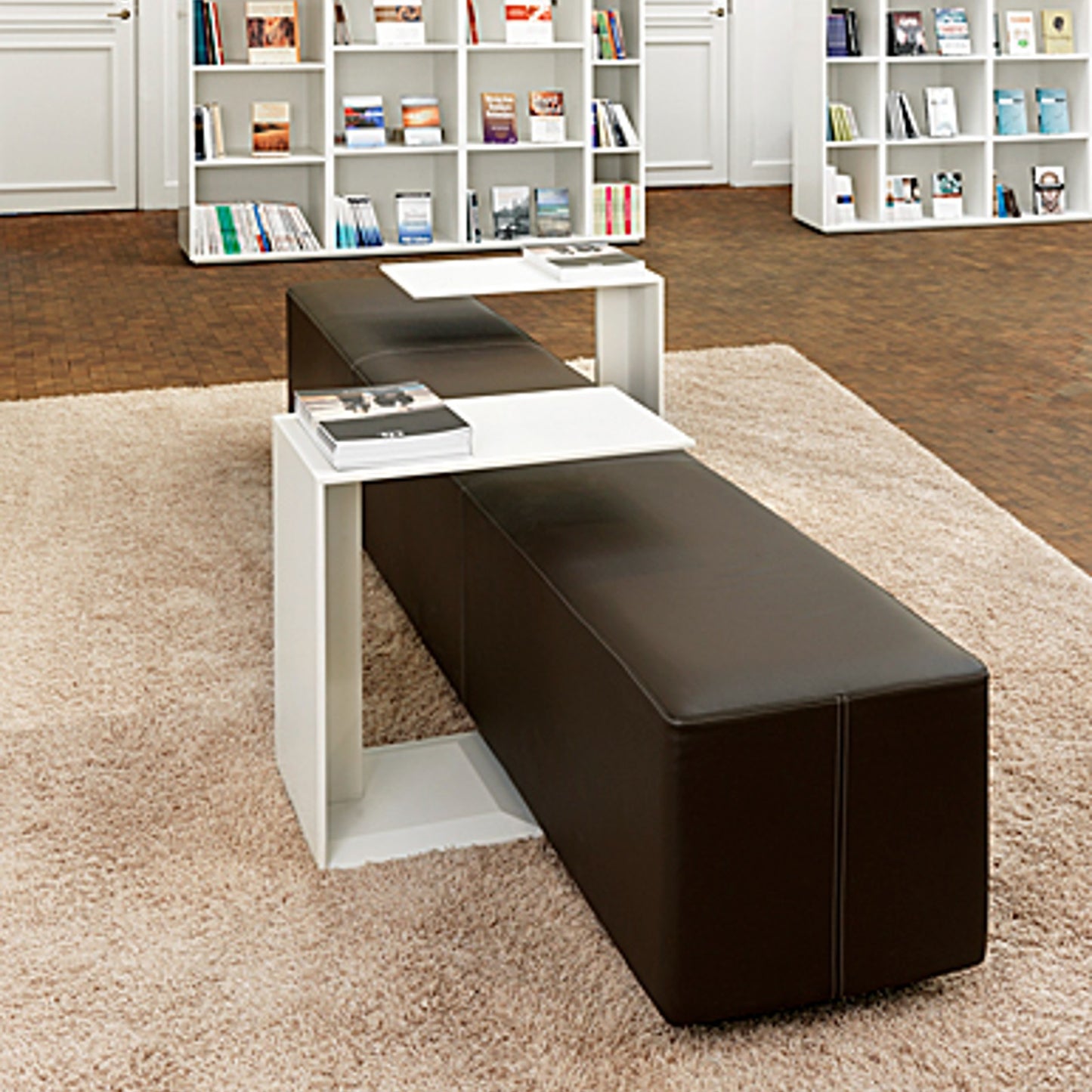 BLACKBOX sidetable